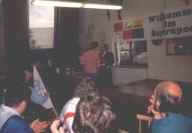 bei der Übergabe des Pokals